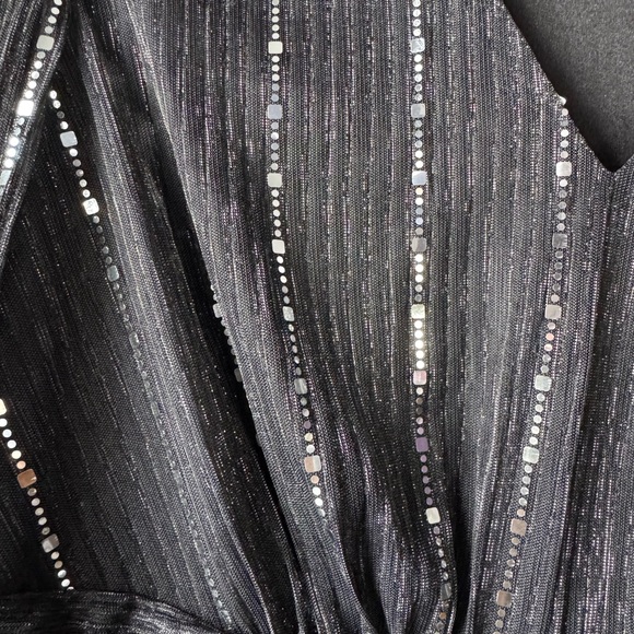 SHEIN Black Sequin Long Sleeve Dress - Picture 2 of 5